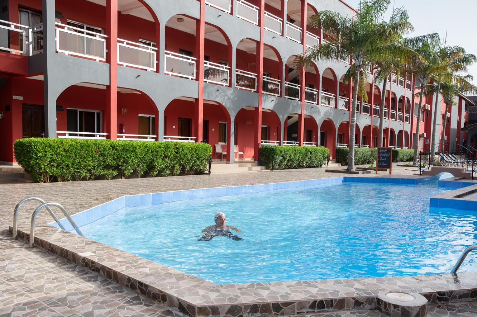 Seaview Gardens Hotel Kololi Exteriör bild